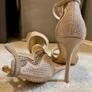 Jessica Simpson Beige Studded Heels